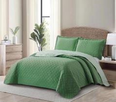 Kit Cobre Leito Casal com 2 Porta Travesseiro Matelassê Appel Home Verde Real