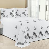 Kit Cobre Leito Casal Queen Beija Flor 3 Peças Bordado Micropercal Branco com Preto