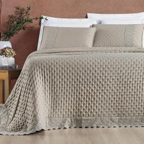Kit Cobre Leito Colcha Bouclê Queen Laise Bordada