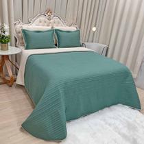 Kit Cobre Leito Colcha Celeste Queen 03 Peças Dupla Face Micropercal 200 Fios Prático Liso - Verde Esmeralda - 100% Poliéster