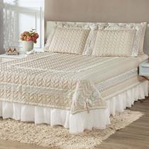 Kit Cobre Leito Colcha Romance King 5 Peças Micropercal 200 Fios Matelado Costurado Renda - Palha Kit Cobre Leito Colcha Romance King 5 Peças Micropercal 200 Fios Matelado Costurado Renda - Palha