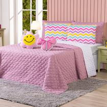 Kit Cobre Leito Colcha SOLTEIRO Menina Teen Rosa com Almofadas Estampadas 05 Peças - Dupla Face Percal 300 Fios Matelado