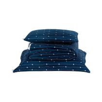 Kit Cobre Leito Solteiro + Almofada 4 Peças Bordado Urbany Hipercal 400 Fios 100% Poliéster - Azul Marinho Kit Cobre Leito Solteiro + Almofada 4 Peças Bordado Urbany Hipercal 400 Fios 100% Poliéster - Azul Marinho