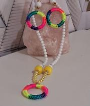 Kit colar com brincos colorido artesanal