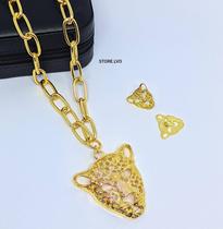 Kit Colar e Brincos Corrente Elo Grosso com Pingente Onça Tingre Grande Conjunto Par de Brinco Folheado Ouro Dourado
