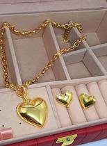 Kit Colar e Brincos Corrente Elo Português Pingente Coração Liso Pequeno Folheado Ouro Tendência Moda Kit Colar e Brincos Corrente Elo Português Pingente Coração Liso Pequeno Folheado Ouro Tendência Moda