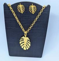Kit Colar e Brincos Feminino Corrente Elo Português Pingente Folha Costela de Adão Folheado Ouro DouradoTendência Moda