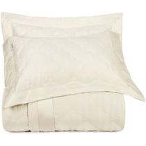 Kit Colcha Casal 3 Pçs Bordados em Cetim 300 Fios Ornament 100% Algodão 230x260cm Altenburg Bege Butter Kit Colcha Casal 3 Pçs Bordados em Cetim 300 Fios Ornament 100% Algodão 230x260cm Altenburg Bege Butter