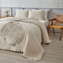 Kit Colcha Casal 300 Fios Lese Bordado Inglês 3 Peças Areia