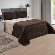 Kit Colcha Cobre Leito Queen Dupla Face 3 Peças Marrom e Bege Casa Dona Kit Colcha Cobre Leito Queen Dupla Face 3 Peças Marrom e Bege Casa Dona