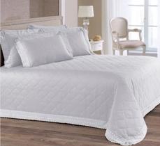 Kit Colcha Queen Cristal com Renda Renascença 300 Fios Buettner Kit Colcha Queen Cristal com Renda Renascença 300 Fios Buettner