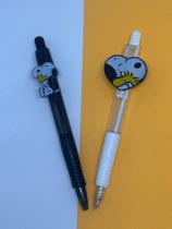 Kit com 02 Canetas Esferográficas com aplique Snoopy Cachorro papelaria material escolar caneta azul lembrancinha presen