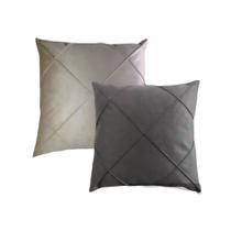 Kit Com 02 Capas de Almofadas Decorativas em Suede Drapeada 45x45cm Sala Quarto Sofá Kit Com 02 Capas de Almofadas Decorativas em Suede Drapeada 45x45cm Sala Quarto Sofá