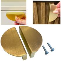 Kit com 02 Puxadores Gaveta Armário Meia Lua Maciço Escovado Dourado Kit com 02 Puxadores Gaveta Armário Meia Lua Maciço Escovado Dourado