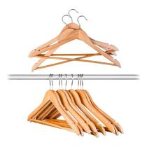 Kit com 03 Cabides de Madeira Envernizado Gancho de Metal