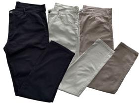 Kit com 03 calças masculina em sarja otimo acabamento todas modelo slim com elastano envio rapido