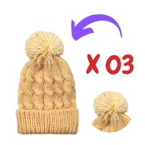 Kit com 03 Touca de Frio com Pompom Cor Bege Confortável