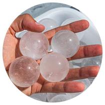 Kit com 05 Mini Esferas de Pedra Cristal Natural de 40 a 45 mm - Tipo B - ATACADO