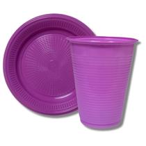 Kit Com 1 Pacote Prato Descartável Lilás 15 cm Com 10 Unidades e 1 Pacote Copo Descartável 200 ml Com 50 Unidades