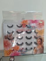 Kit com 10 Cílios postiços Kit com 10 Cílios postiços