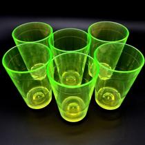 Kit com 10 Copos Boteco Brasil Neon Verde 190 ml Poliestireno super resistente Kit com 10 Copos Boteco Brasil Neon Verde 190 ml Poliestireno super resistente