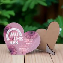 Kit com 10 Lembranças em Forma de Coração para o Dia Internacional da Mulher Kit com 10 Lembranças em Forma de Coração para o Dia Internacional da Mulher