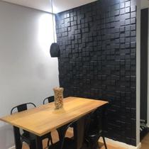 Kit com 10 Placas 3D Revestimento de Parede Pixel Preta 50x50cm 2,5m²