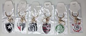 Kit com 12 chaveiros Times Brasileiros Clubes Futebol cor: Variada