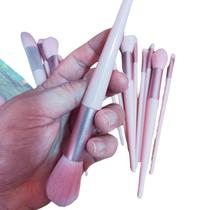 Kit Com 13 Pinceis De Maquiagem Contorno Base Fino C/ Estojo Kit Com 13 Pinceis De Maquiagem Contorno Base Fino C/ Estojo