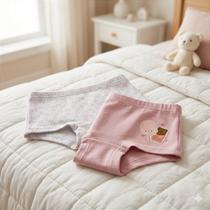 Kit com 2 Calcinhas Boxer - Conforto e Estilo para Crianças Kit com 2 Calcinhas Boxer - Conforto e Estilo para Crianças