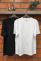 Kit com 2 camisetas manga curta básicas tamanho M nas cores preto e branco
