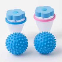 Kit com 2 Coletores de Pelos e 2 Bolinhas Removedoras de Manchas para Máquina de Lavar Kit com 2 Coletores de Pelos e 2 Bolinhas Removedoras de Manchas para Máquina de Lavar