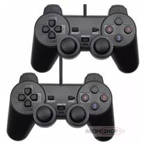 Kit com 2 Joysticks USB Competição Garantida com Controles Precisos e Confortáveis Kit com 2 Joysticks USB Competição Garantida com Controles Precisos e Confortáveis