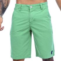 Kit Com 3 Bermudas Sarja Masculinas Coloridas Baratas - Icari Kit Com 3 Bermudas Sarja Masculinas Coloridas Baratas - Icari