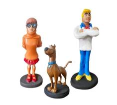 Kit com 3 Bonecos Estatueta Velma, Scooby e Fred Jones em Resina - Mahalo