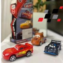 Kit com 3 Carrinhos Menino do Filme Carros Com Fricção Kit com 3 Carrinhos Menino do Filme Carros Com Fricção