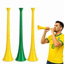 Kit com 3 Cornetão Vuvuzela de Grande Copo do Mundo Verde e Amarela Kit com 3 Cornetão Vuvuzela de Grande Copo do Mundo Verde e Amarela
