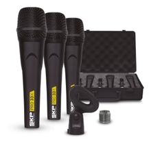 Kit Com 3 Microfones Skp Pro 33k Dinâmico + Case + Nfe Kit Com 3 Microfones Skp Pro 33k Dinâmico + Case + Nfe