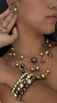 Kit com 3 peças, brinco, colar e pulseira em bolas abs prata, dourado e gratite com cordão dourado.