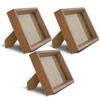 Kit com 3 Porta Retratos para Fotos 15x21cm com Moldura de Madeira para Casa Escritório Hall Kit com 3 Porta Retratos para Fotos 15x21cm com Moldura de Madeira para Casa Escritório Hall