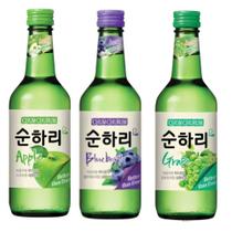 Kit com 3 Soju Bebida Coreana Blueberry, Uva e Maça 360ml Kit com 3 Soju Bebida Coreana Blueberry, Uva e Maça 360ml