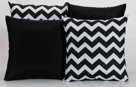 Kit com 4 Almofadas Decorativas Estampa Listrado Preto e Branco Kit com 4 Almofadas Decorativas Estampa Listrado Preto e Branco