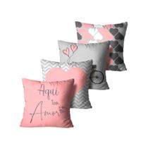 Kit com 4 Capas de Almofadas Decorativas Aqui Mora Amor Rosa e Cinza - 45x45cm