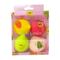 Kit com 4 Esponjas em Formato de Frutas Diversas Fruits Garden Kit com 4 Esponjas em Formato de Frutas Diversas Fruits Garden