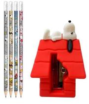 Kit com 4 lápis preto redondo com borracha n.2 snoopy + 1 apontador snoopy tilibra