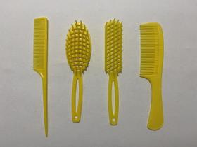 Kit com 4 Pentes Profissionais para Cabelos - Preto