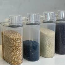 Kit com 4 Potes Hermético 2,5L Tampa Vedação E Copo Medidor Incluso