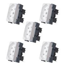 Kit com 5 mg b3 módulo tomada 2p+t 20a-250v branco (19417) Kit com 5 mg b3 módulo tomada 2p+t 20a-250v branco (19417)