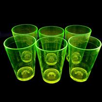 Kit com 50 Copos Boteco Brasil Neon Verde 190 ml Poliestireno super resistente Kit com 50 Copos Boteco Brasil Neon Verde 190 ml Poliestireno super resistente