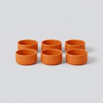 Kit com 6 Ramekins Refratários Diâmetro 6 cm Laranja 48 ml Kit com 6 Ramekins Refratários Diâmetro 6 cm Laranja 48 ml